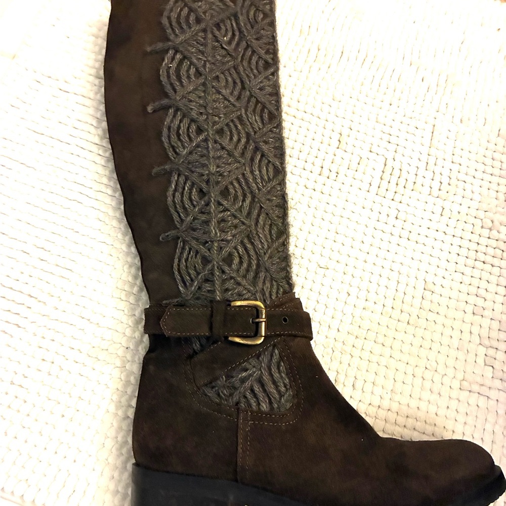 Knee-High Brown Suede Boots made in Italy - Picture 3 of 8
